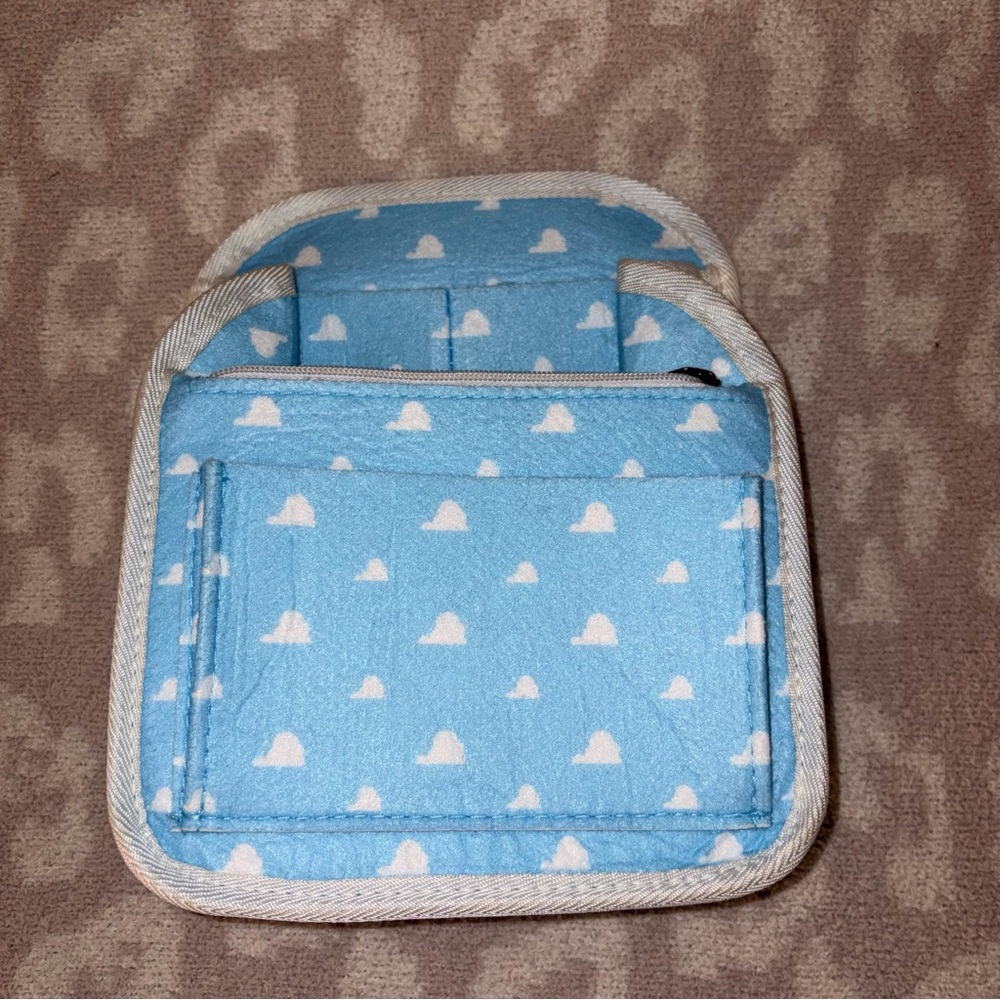 Loungefly Clouds Backpack Organizer